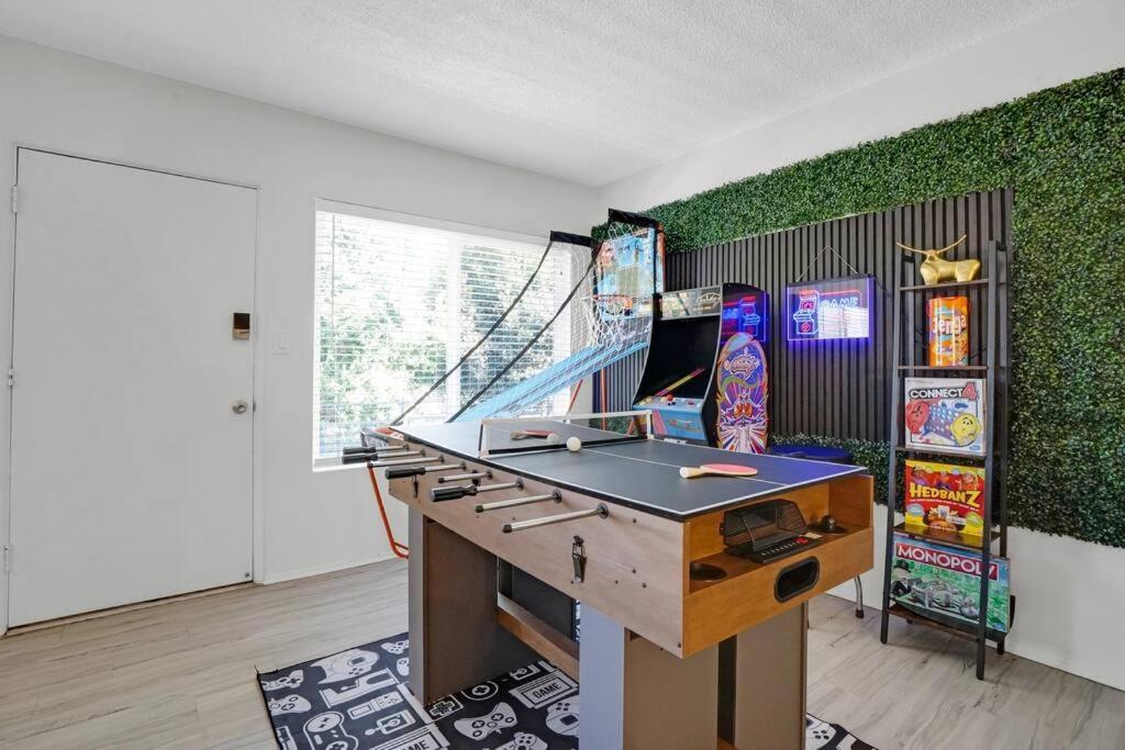 6Th Haven, Arcade, King Bed, Games, 1 Mile To Beaches Long Beach Eksteriør bilde