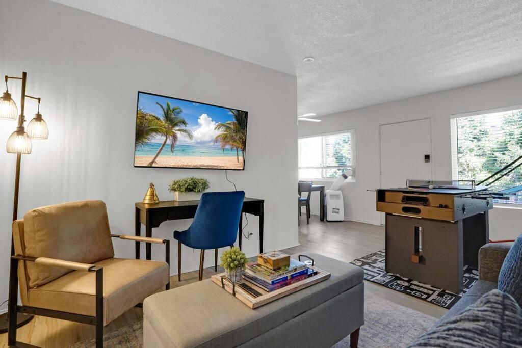 6Th Haven, Arcade, King Bed, Games, 1 Mile To Beaches Long Beach Eksteriør bilde